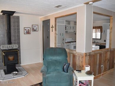 006_Living Room