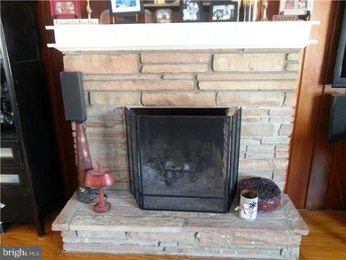 1135 Taylor Dr, Langhorne, PA 19047 - photo 4