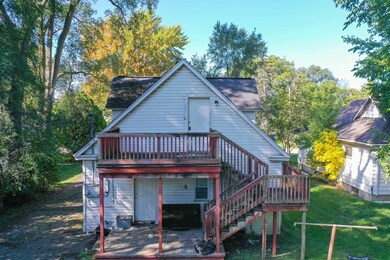 1932 Lowell Ave unit Upper Unit, Saginaw, MI 48601 - photo 2