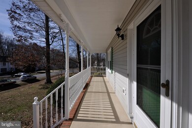 6413 Forest Grove Dr, Fredericksburg, VA 22407 - photo 7