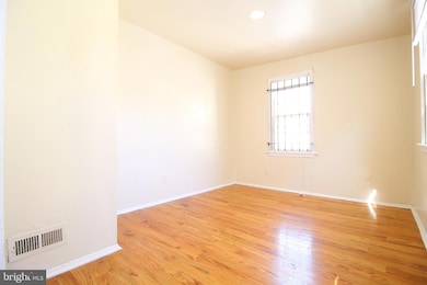 929 Spruce St unit B, Philadelphia, PA 19107 - photo 3