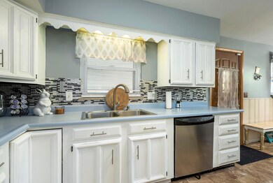 1250 Beechwood Rd, Columbus, OH 43227 - photo 7