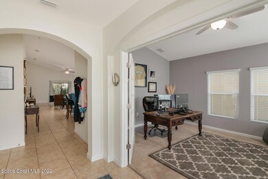 Foyer/Office