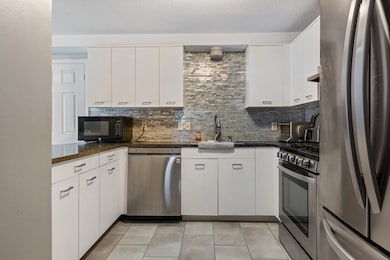 57 Lantern Ln unit 1, Dracut, MA 01826 - photo 6