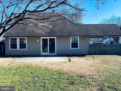 330 Appletree Dr, Levittown, PA 19055 - photo 2