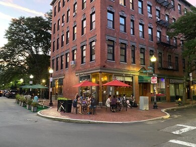 468 Shawmut Ave unit 2, Boston, MA 02118 - photo 2