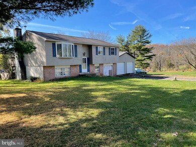 2125 Lantern Ln, East Greenville, PA 18041 - photo 5