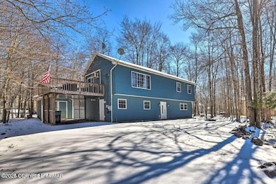 8963 Pheasant Ln, Tobyhanna, PA 18466 - photo 2