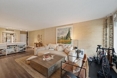 The Patrician unit 105, Palm Beach, FL 33480 - photo 3