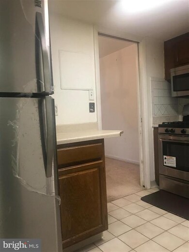 1416 Northgate Square unit 11C, Reston, VA 20190 - photo 2