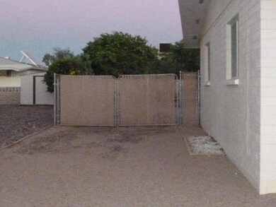 RV gate North side