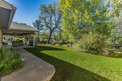 207 Granada Calle St, Granbury, TX 76049 - photo 5