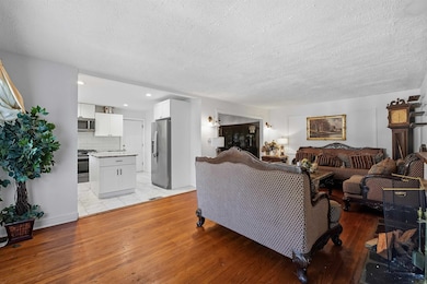 34 Fitzrandolph Rd, West Orange, NJ 07052 - photo 6