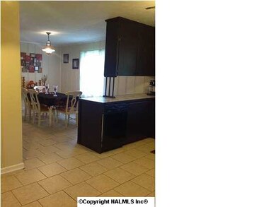 Kitchen/Breakfast Nook