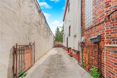 2115 E 9th St, Brooklyn, NY 11223 - photo 4