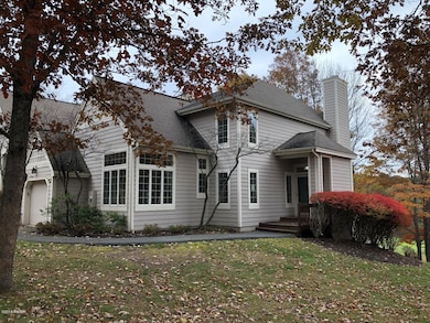 484 Overlook Dr, Hawley, PA 18428 - photo 2