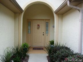 INVITING FRONT ENTRANCE