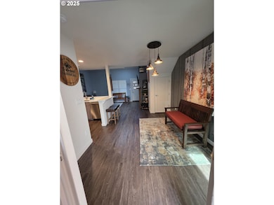 65 S Mountain Ave, Ashland, OR 97520 - photo 3