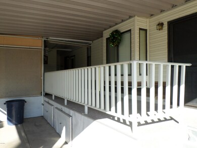 LARGE FRONT DECK
