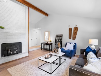 1925 Hillhouse Dr, West Linn, OR 97068 - photo 4