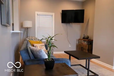 621 W 10th St, Indianapolis, IN 46202 - photo 3