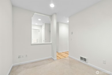 Brezza unit A307, Kirkland, WA 98033 - photo 5