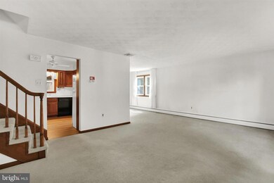 263 S 6th St, Mount Wolf, PA 17347 - photo 4