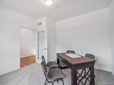Flex Room with Glass Door