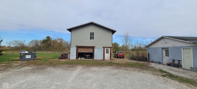 Animal and storage barn