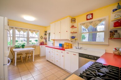 113 N 22nd Ave, Yakima, WA 98902 - photo 5