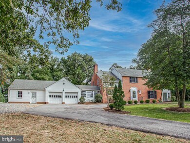 6921 Fort Hunt Rd, Alexandria, VA 22307 - photo 3