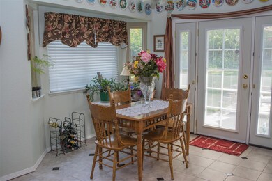 Breakfast Room