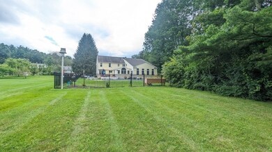 25 West St, Foxboro, MA 02035 - photo 3