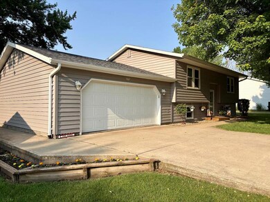 507 1st Ave NE, Badger, IA 50516 - photo 2