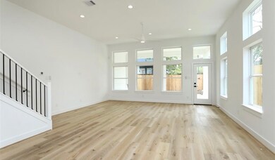 510 E 28th St, Houston, TX 77008 - photo 7