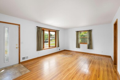 5909 Cavell Ave N, New Hope, MN 55428 - photo 4