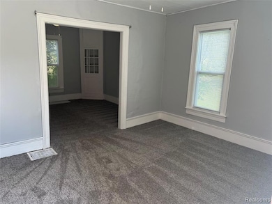 Livingroom and dingroom from front door