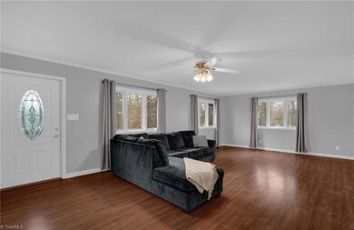 5711 Dora Place, Greensboro, NC 27406 - photo 6