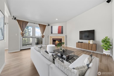 12025 SE 60th St unit B, Bellevue, WA 98006 - photo 5