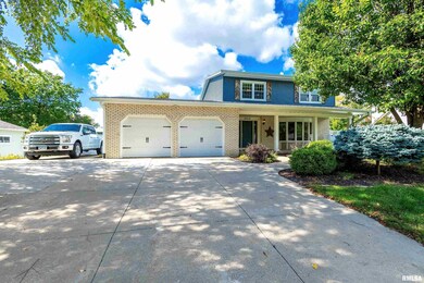 4414 Winding Hill Rd, Davenport, IA 52807 - photo 2