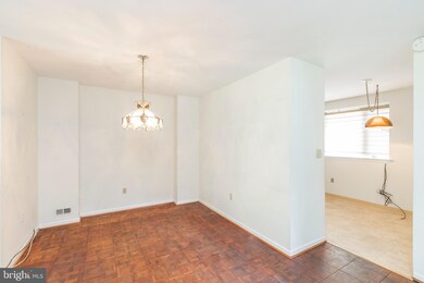200 S Roberts Rd unit F 1, Bryn Mawr, PA 19010 - photo 6