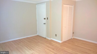 822 S Arlington Mill Dr unit 2102, Arlington, VA 22204 - photo 4