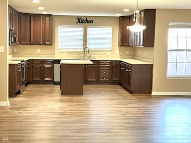 10882 Zimmerman Ln, Indianapolis, IN 46231 - photo 6