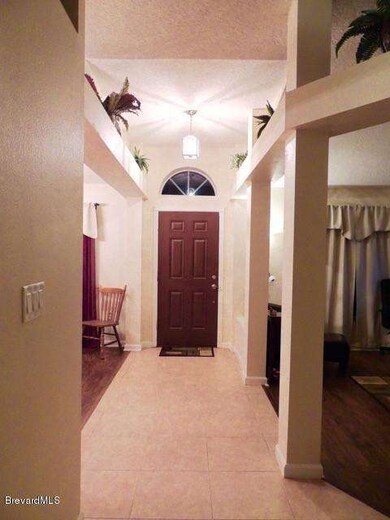 Entry & Foyer