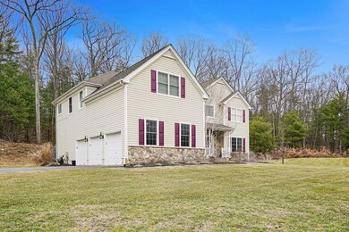 109 Estates Blvd, Milford, PA 18337 - photo 2