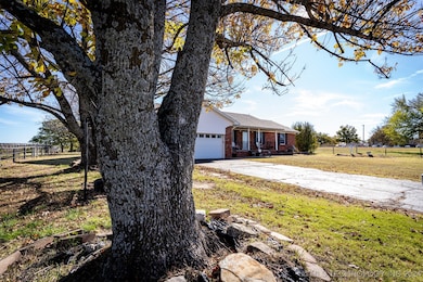 815 S Oak Grove Rd, Cushing, OK 74023 - photo 7