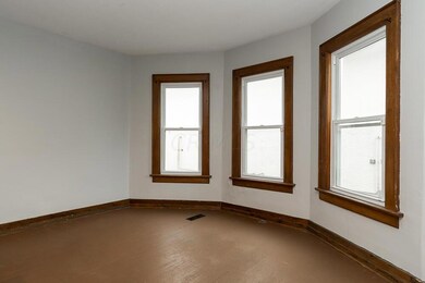 2458_N_4th-10
