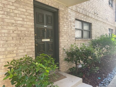 11843 Braesview unit 401, San Antonio, TX 78213 - photo 3