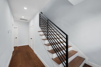 804 Woodcrest Dr unit F, Houston, TX 77018 - photo 3