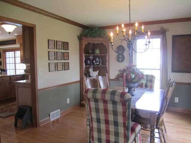 750 Oakview Dr, Algonquin, IL 60102 - photo 4